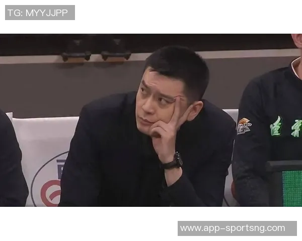 杨鸣点评北控防守策略并分析球队战术混乱问题