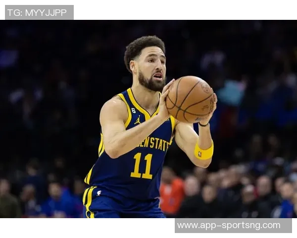 克莱在对阵灰熊中状态回暖场均17分与46个三分引发关注