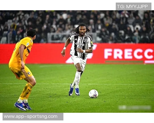 老图拉姆携子马库斯现场助威尤文图斯比赛精彩瞬间回顾